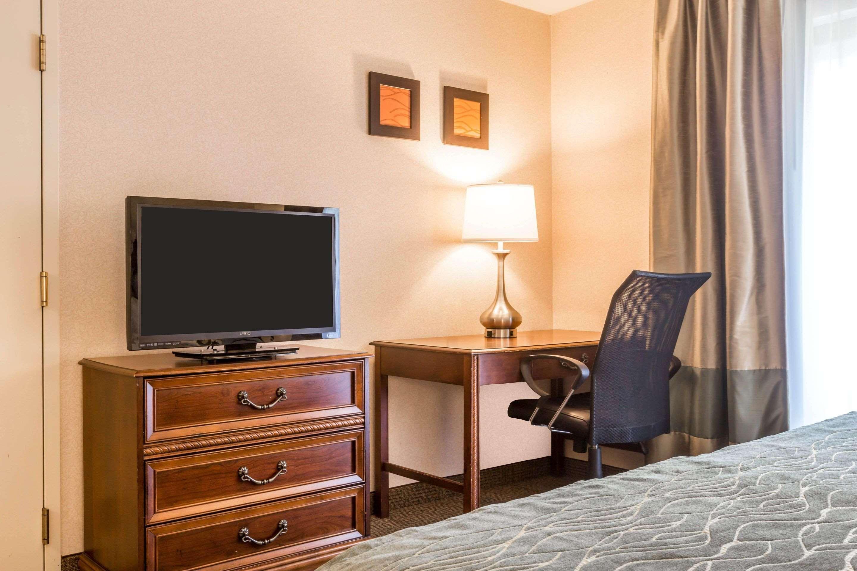 Comfort Inn & Suites Burlington Kültér fotó