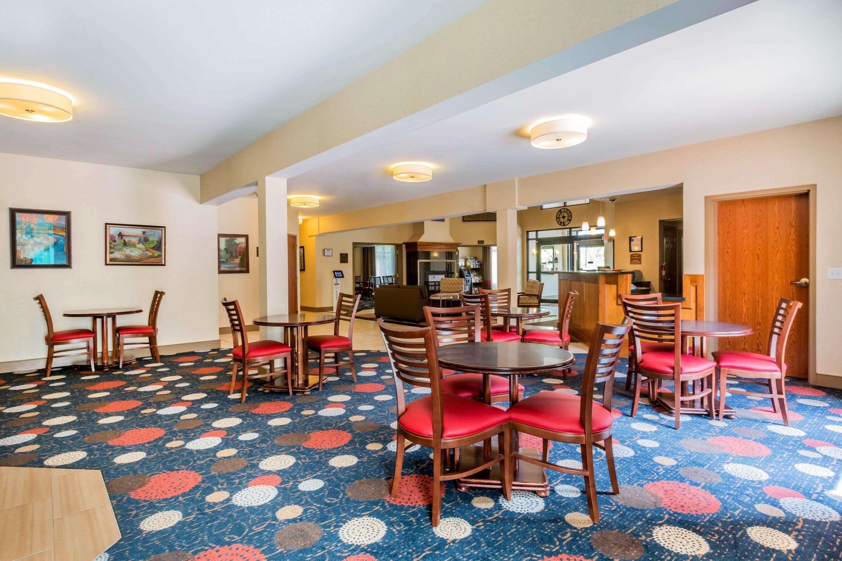 Comfort Inn & Suites Burlington Kültér fotó