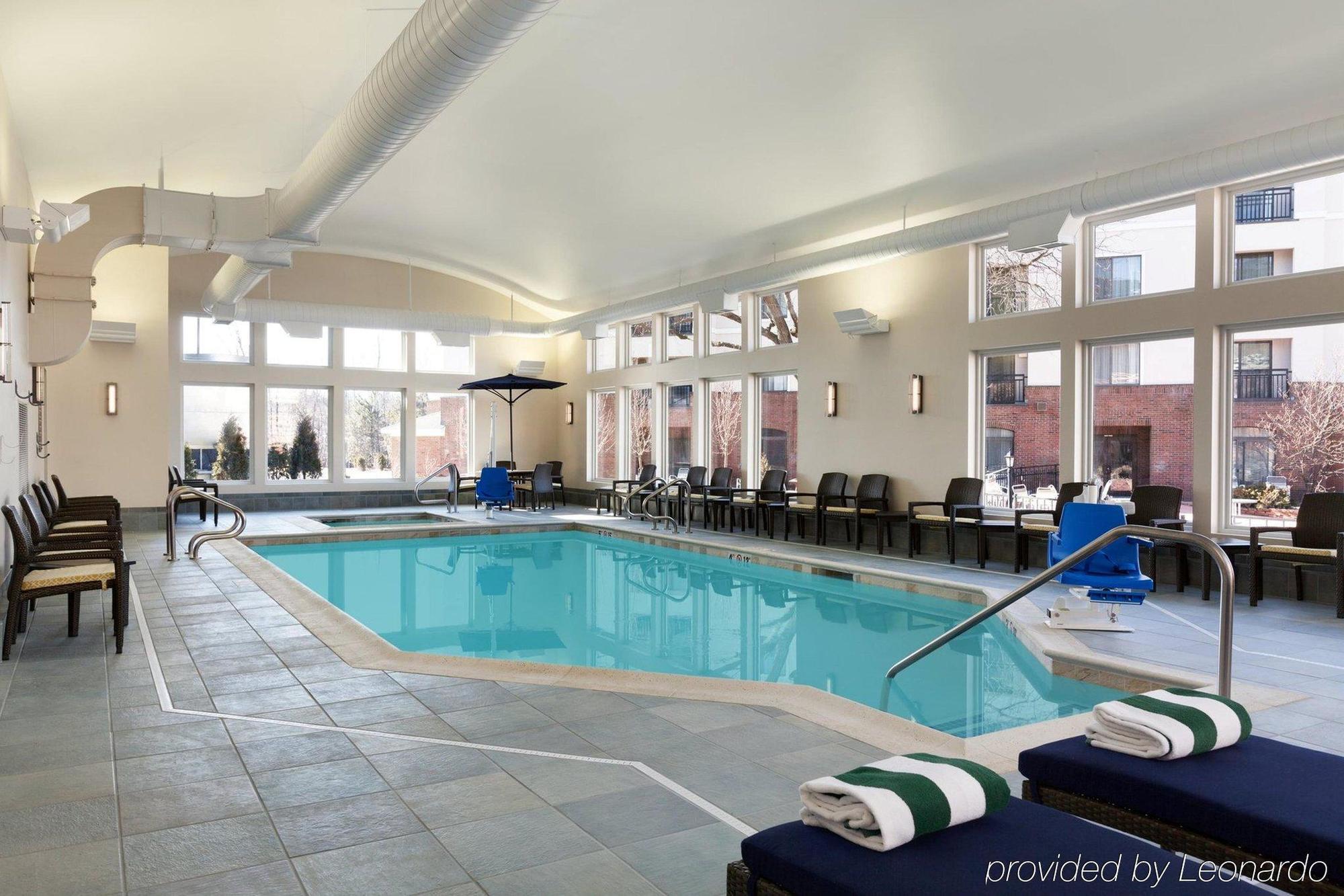 Comfort Inn & Suites Burlington Kültér fotó